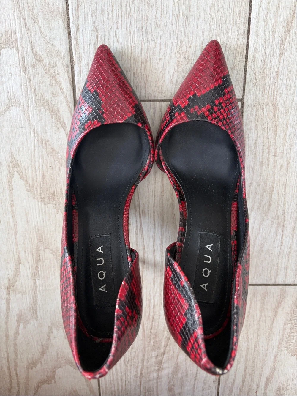 Like new - AQUA snake print stilettos